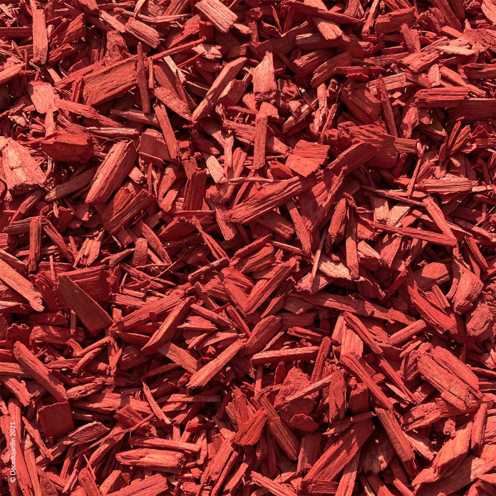 Paillage de bois rouge : copeaux de bois colorés pour jardin