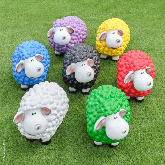 Statues de moutons Colorés en  résine polyester peinte et vernie.